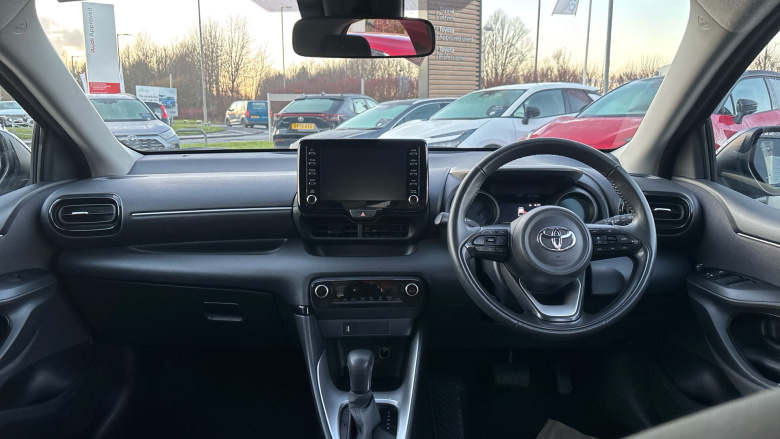 Toyota Yaris 1.5 Hybrid Design 5dr CVT Hybrid Hatchback